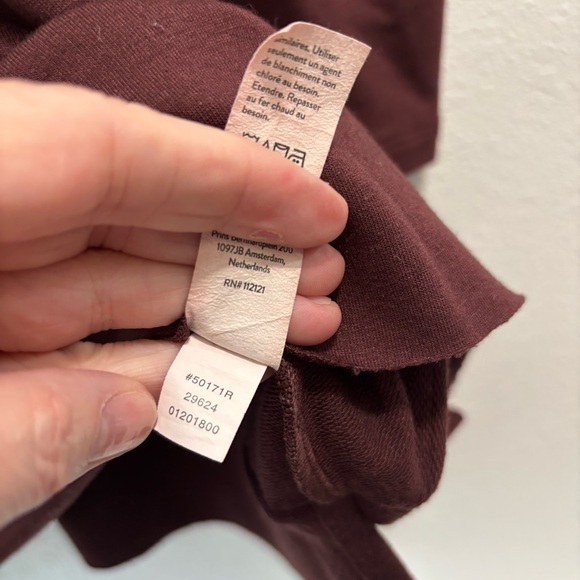 Spanx Oversized Fit Quarter Length Sleeve Top Size Medium 
Like New - Picture 5 of 9